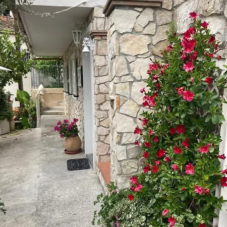 La Cigale Avec Grande Terrasse Mentona