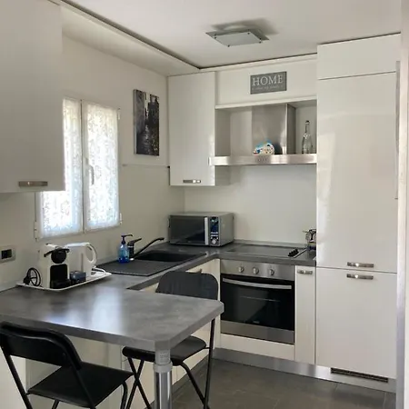 דירה La Cigale Avec Grande Terrasse מנטון