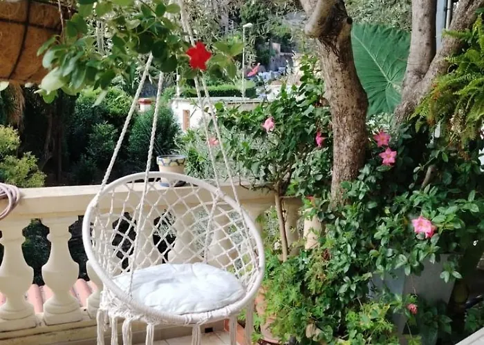 La Cigale Avec Grande Terrasse * Мантон